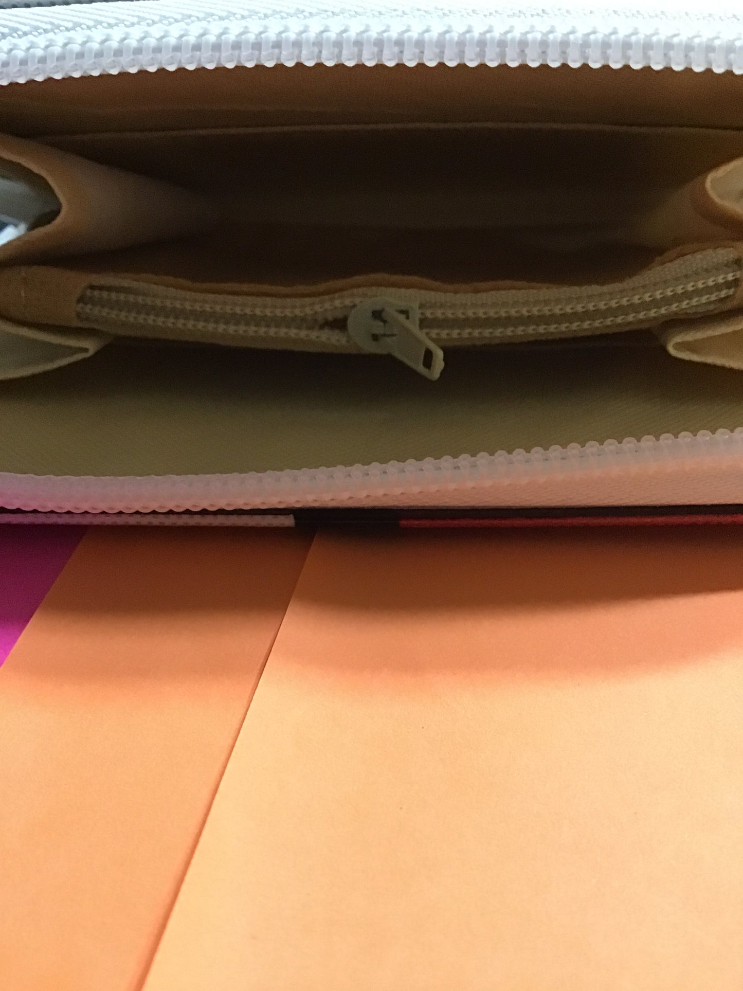 Wallet w/wrist strap