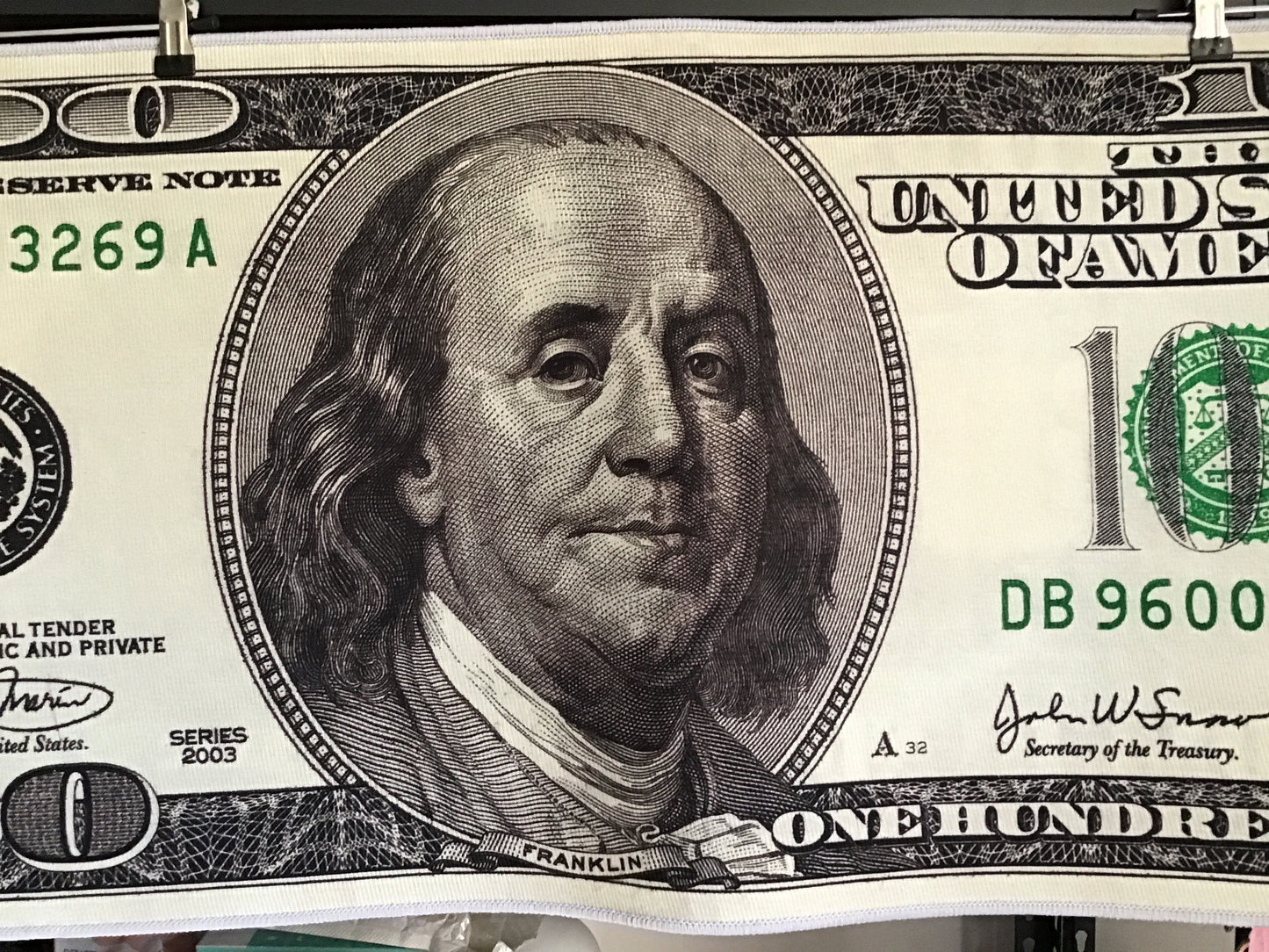 Rugs $100 Bill