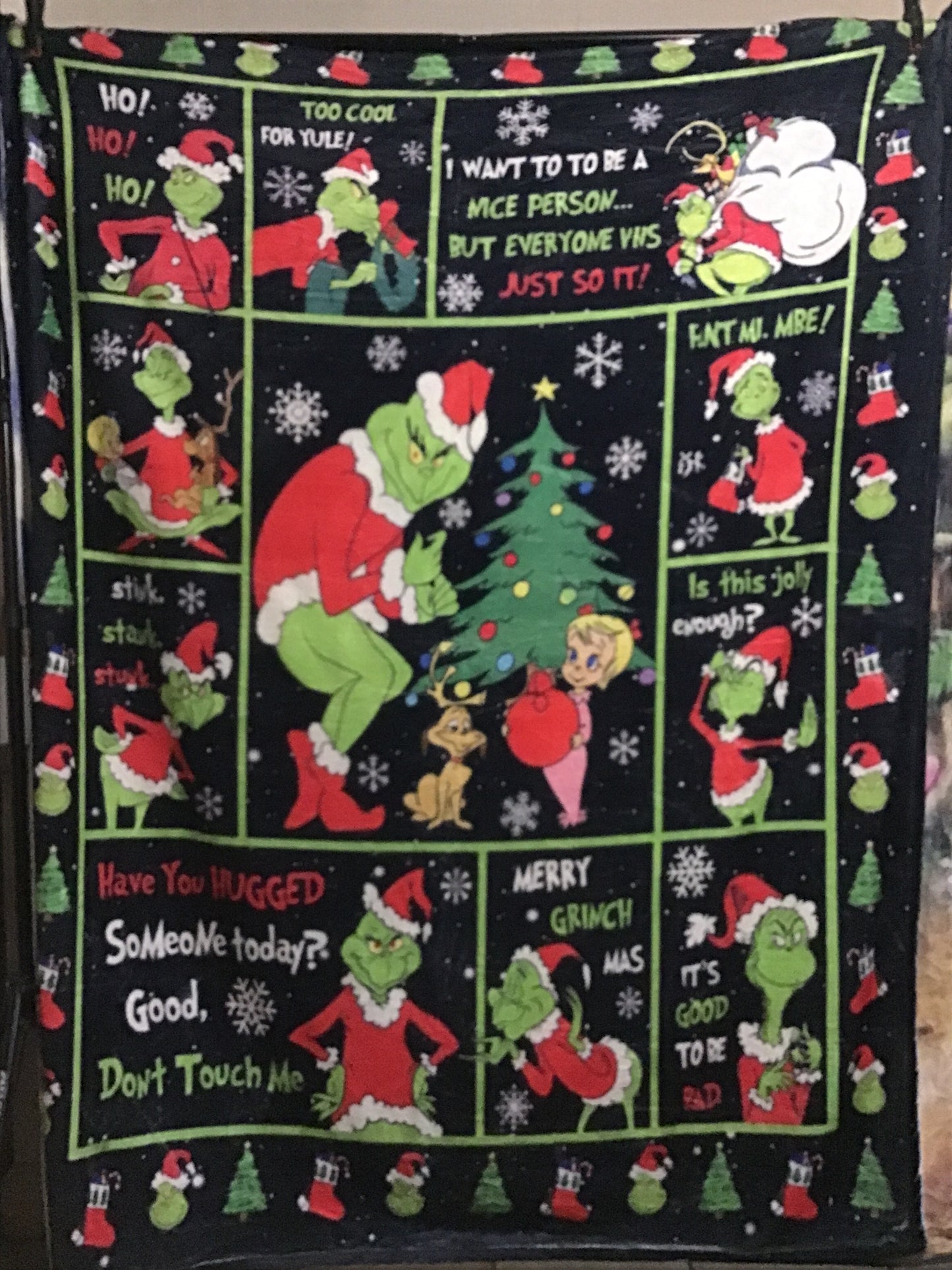 Grinch Queen Size Throw blanket